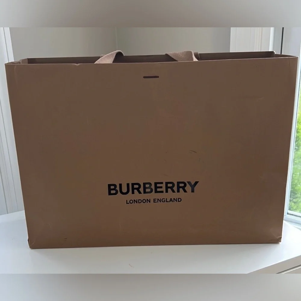Authentic Burberry London England Shopping Bag Large 165 X 12X 5 Authentic Burberry London England Shopping Bag Large 165 X 12X 5